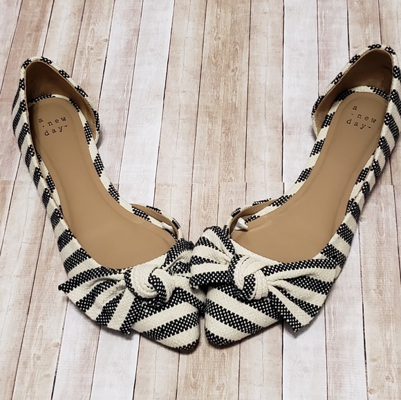 a new day Shoes - NWOT A New Day Jayme Bow ballet flats